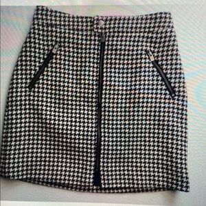 Hollister Ultra High Rise Houndstooth Zipper Pocket Mini Skirt Womens XS